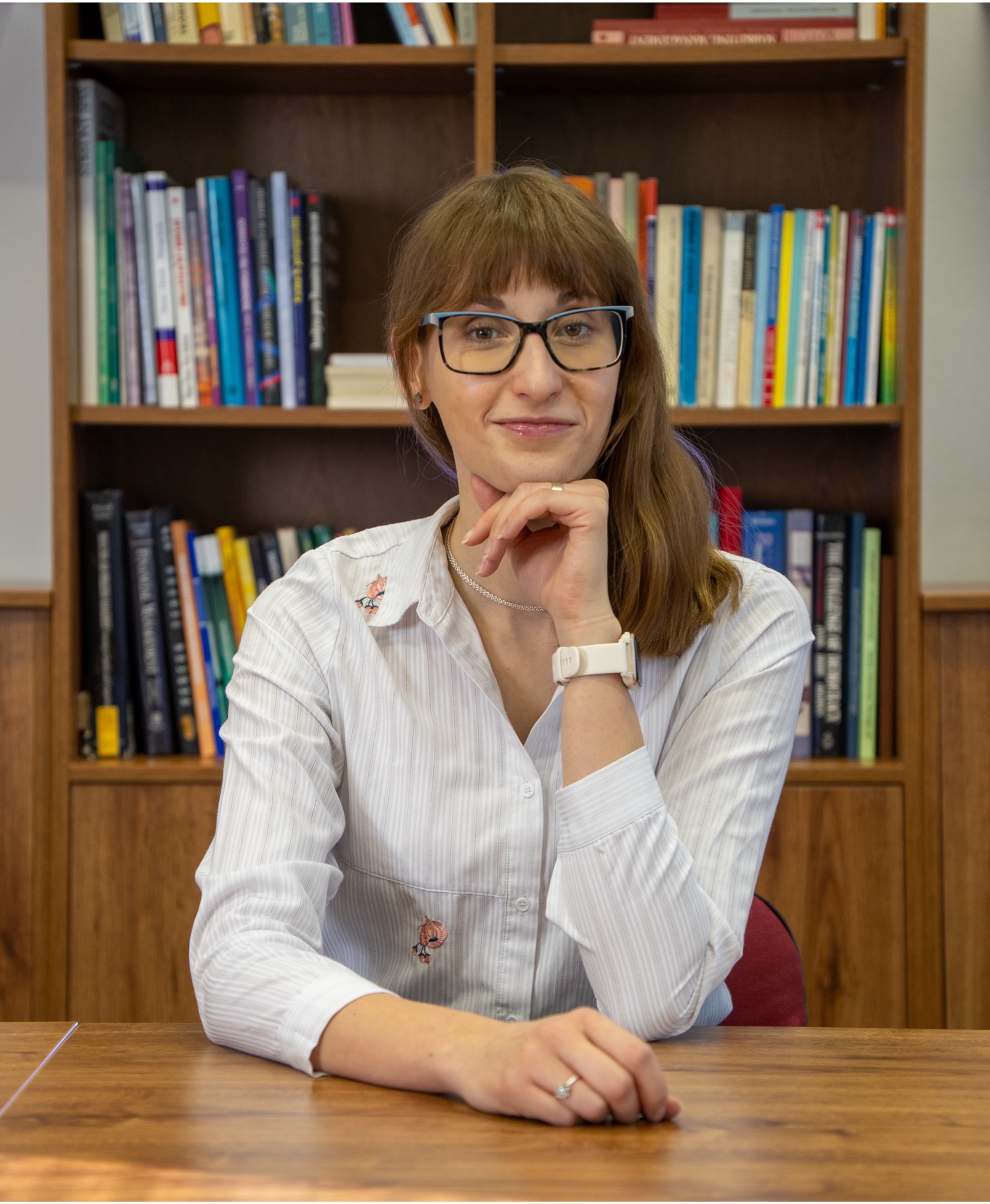 Dr Dominika Toman 